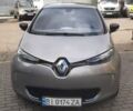 Серый Рено Зое, объемом двигателя 0 л и пробегом 185 тыс. км за 5800 $, фото 1 на Automoto.ua