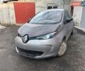 Серый Рено Зое, объемом двигателя 0 л и пробегом 114 тыс. км за 4000 $, фото 1 на Automoto.ua