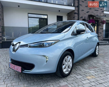 Серый Рено Зое, объемом двигателя 0 л и пробегом 150 тыс. км за 6100 $, фото 4 на Automoto.ua