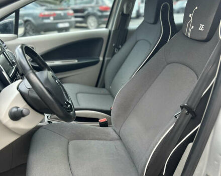 Сірий Рено Зое, об'ємом двигуна 0 л та пробігом 150 тис. км за 5990 $, фото 23 на Automoto.ua