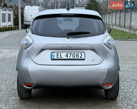 Серый Рено Зое, объемом двигателя 0 л и пробегом 99 тыс. км за 6200 $, фото 16 на Automoto.ua