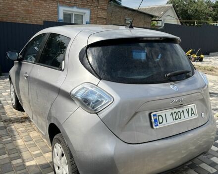 Серый Рено Зое, объемом двигателя 0 л и пробегом 200 тыс. км за 6300 $, фото 2 на Automoto.ua