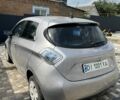 Серый Рено Зое, объемом двигателя 0 л и пробегом 200 тыс. км за 6300 $, фото 2 на Automoto.ua