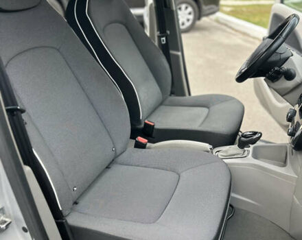 Сірий Рено Зое, об'ємом двигуна 0 л та пробігом 150 тис. км за 5990 $, фото 26 на Automoto.ua