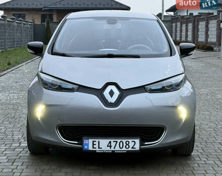 Серый Рено Зое, объемом двигателя 0 л и пробегом 99 тыс. км за 6200 $, фото 2 на Automoto.ua