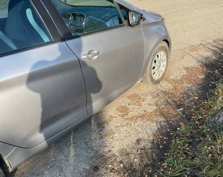 Серый Рено Зое, объемом двигателя 0 л и пробегом 104 тыс. км за 6600 $, фото 8 на Automoto.ua