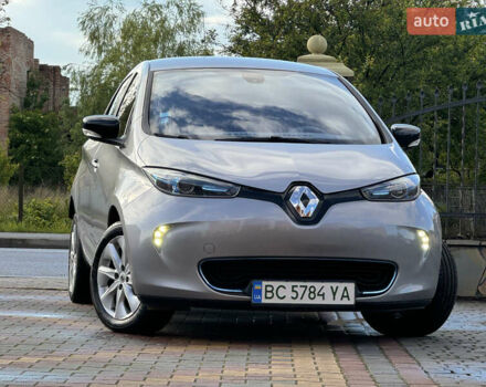 Серый Рено Зое, объемом двигателя 0 л и пробегом 69 тыс. км за 6762 $, фото 6 на Automoto.ua