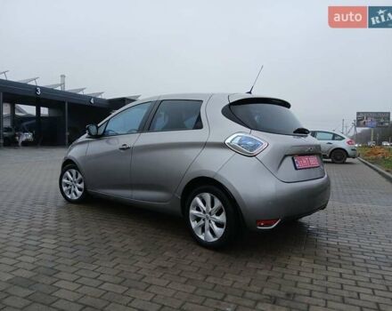 Сірий Рено Зое, об'ємом двигуна 0 л та пробігом 88 тис. км за 5950 $, фото 5 на Automoto.ua