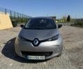 Серый Рено Зое, объемом двигателя 0 л и пробегом 150 тыс. км за 6999 $, фото 1 на Automoto.ua