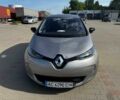 Серый Рено Зое, объемом двигателя 0 л и пробегом 75 тыс. км за 5600 $, фото 7 на Automoto.ua