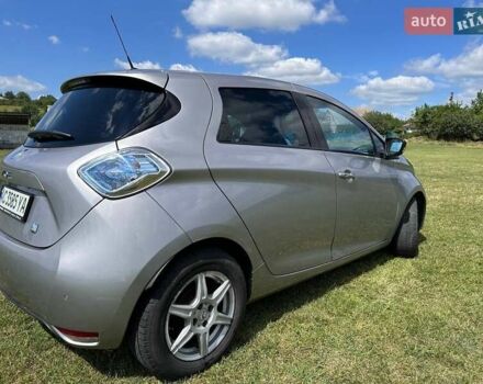 Сірий Рено Зое, об'ємом двигуна 0 л та пробігом 153 тис. км за 6350 $, фото 5 на Automoto.ua