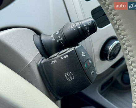 Серый Рено Зое, объемом двигателя 0 л и пробегом 69 тыс. км за 6762 $, фото 38 на Automoto.ua