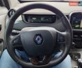 Серый Рено Зое, объемом двигателя 0 л и пробегом 98 тыс. км за 7000 $, фото 29 на Automoto.ua