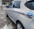 Серый Рено Зое, объемом двигателя 0 л и пробегом 112 тыс. км за 6500 $, фото 3 на Automoto.ua