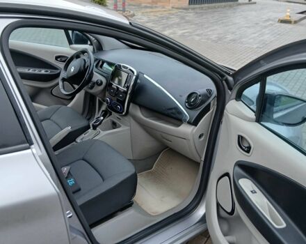 Сірий Рено Зое, об'ємом двигуна 0 л та пробігом 88 тис. км за 5950 $, фото 18 на Automoto.ua
