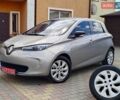Серый Рено Зое, объемом двигателя 0 л и пробегом 98 тыс. км за 7000 $, фото 1 на Automoto.ua