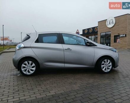 Сірий Рено Зое, об'ємом двигуна 0 л та пробігом 88 тис. км за 5950 $, фото 4 на Automoto.ua