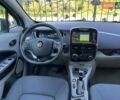 Серый Рено Зое, объемом двигателя 0 л и пробегом 67 тыс. км за 6990 $, фото 30 на Automoto.ua