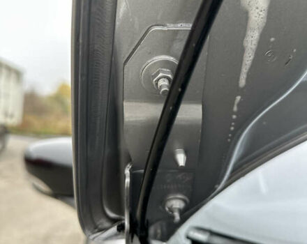 Серый Рено Зое, объемом двигателя 0 л и пробегом 111 тыс. км за 6999 $, фото 36 на Automoto.ua