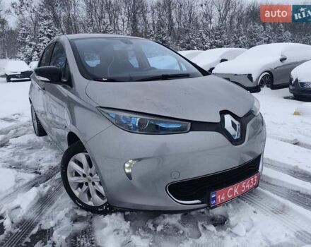 Серый Рено Зое, объемом двигателя 0 л и пробегом 153 тыс. км за 6500 $, фото 11 на Automoto.ua