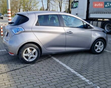 Серый Рено Зое, объемом двигателя 0 л и пробегом 39 тыс. км за 7199 $, фото 23 на Automoto.ua