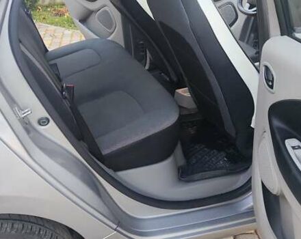 Сірий Рено Зое, об'ємом двигуна 0 л та пробігом 58 тис. км за 7700 $, фото 19 на Automoto.ua