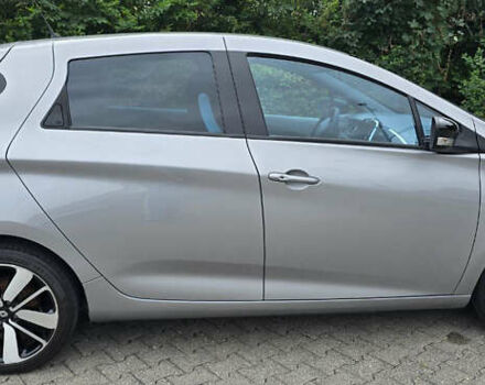 Рено Зое 2015 у Києві на Automoto.ua Сірий Рено Зое, об'ємом двигуна 0 л та пробігом 42 тис. км за 6200 $, фото 9 на Automoto.ua