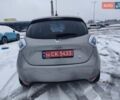 Серый Рено Зое, объемом двигателя 0 л и пробегом 153 тыс. км за 6500 $, фото 4 на Automoto.ua