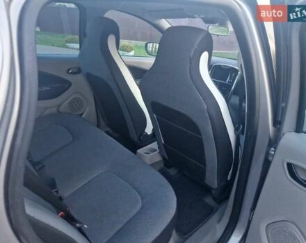 Серый Рено Зое, объемом двигателя 0 л и пробегом 39 тыс. км за 7000 $, фото 17 на Automoto.ua