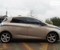 Серый Рено Зое, объемом двигателя 0 л и пробегом 102 тыс. км за 7500 $, фото 6 на Automoto.ua