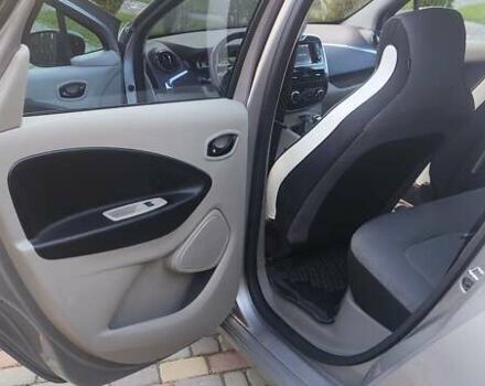 Сірий Рено Зое, об'ємом двигуна 0 л та пробігом 58 тис. км за 7700 $, фото 13 на Automoto.ua