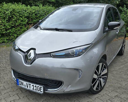 Рено Зое 2015 у Києві на Automoto.ua Сірий Рено Зое, об'ємом двигуна 0 л та пробігом 42 тис. км за 6200 $, фото 3 на Automoto.ua