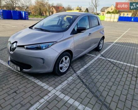 Серый Рено Зое, объемом двигателя 0 л и пробегом 39 тыс. км за 7199 $, фото 36 на Automoto.ua
