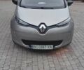 Серый Рено Зое, объемом двигателя 0 л и пробегом 125 тыс. км за 6400 $, фото 8 на Automoto.ua