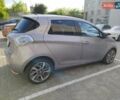 Серый Рено Зое, объемом двигателя 0 л и пробегом 85 тыс. км за 8400 $, фото 10 на Automoto.ua