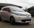 Серый Рено Зое, объемом двигателя 0 л и пробегом 102 тыс. км за 7500 $, фото 4 на Automoto.ua