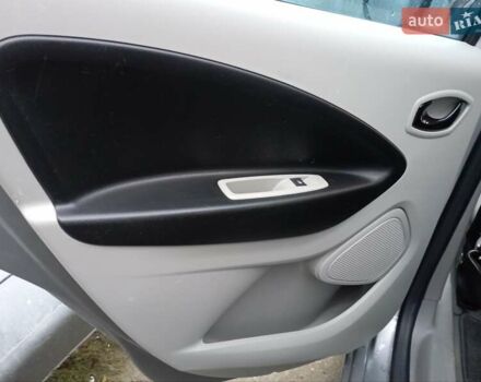 Сірий Рено Зое, об'ємом двигуна 0 л та пробігом 159 тис. км за 5799 $, фото 26 на Automoto.ua