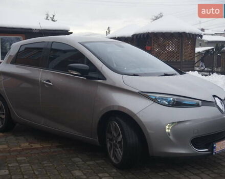 Серый Рено Зое, объемом двигателя 0 л и пробегом 98 тыс. км за 7200 $, фото 4 на Automoto.ua