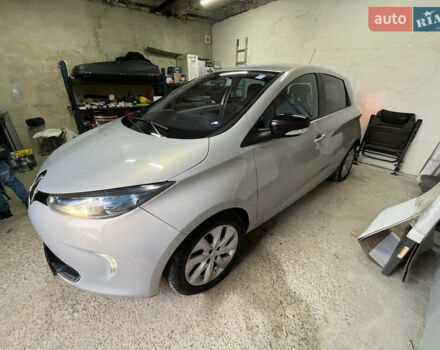 Сірий Рено Зое, об'ємом двигуна 0 л та пробігом 142 тис. км за 5950 $, фото 23 на Automoto.ua