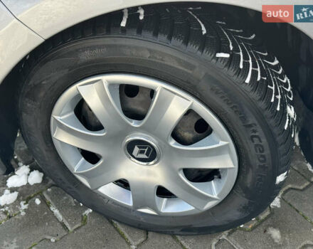 Сірий Рено Зое, об'ємом двигуна 0 л та пробігом 104 тис. км за 6199 $, фото 12 на Automoto.ua