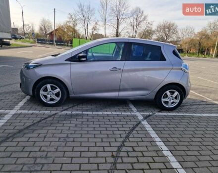 Серый Рено Зое, объемом двигателя 0 л и пробегом 39 тыс. км за 7199 $, фото 28 на Automoto.ua