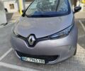 Серый Рено Зое, объемом двигателя 0 л и пробегом 85 тыс. км за 8400 $, фото 1 на Automoto.ua