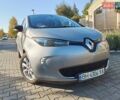 Серый Рено Зое, объемом двигателя 0 л и пробегом 170 тыс. км за 7700 $, фото 12 на Automoto.ua