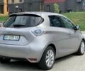 Серый Рено Зое, объемом двигателя 0 л и пробегом 87 тыс. км за 6750 $, фото 4 на Automoto.ua