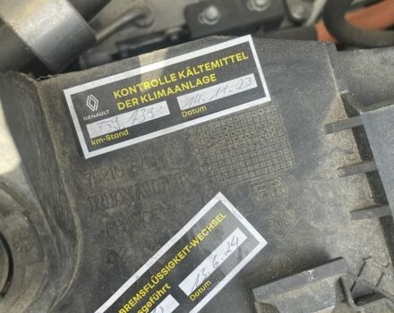 Сірий Рено Зое, об'ємом двигуна 0 л та пробігом 64 тис. км за 6999 $, фото 13 на Automoto.ua