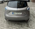 Серый Рено Зое, объемом двигателя 0 л и пробегом 75 тыс. км за 7350 $, фото 2 на Automoto.ua