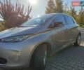 Серый Рено Зое, объемом двигателя 0 л и пробегом 170 тыс. км за 7700 $, фото 15 на Automoto.ua