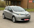 Серый Рено Зое, объемом двигателя 0 л и пробегом 111 тыс. км за 6999 $, фото 2 на Automoto.ua