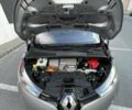 Серый Рено Зое, объемом двигателя 0 л и пробегом 44 тыс. км за 8900 $, фото 56 на Automoto.ua