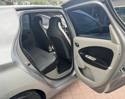 Сірий Рено Зое, об'ємом двигуна 0 л та пробігом 160 тис. км за 8000 $, фото 17 на Automoto.ua